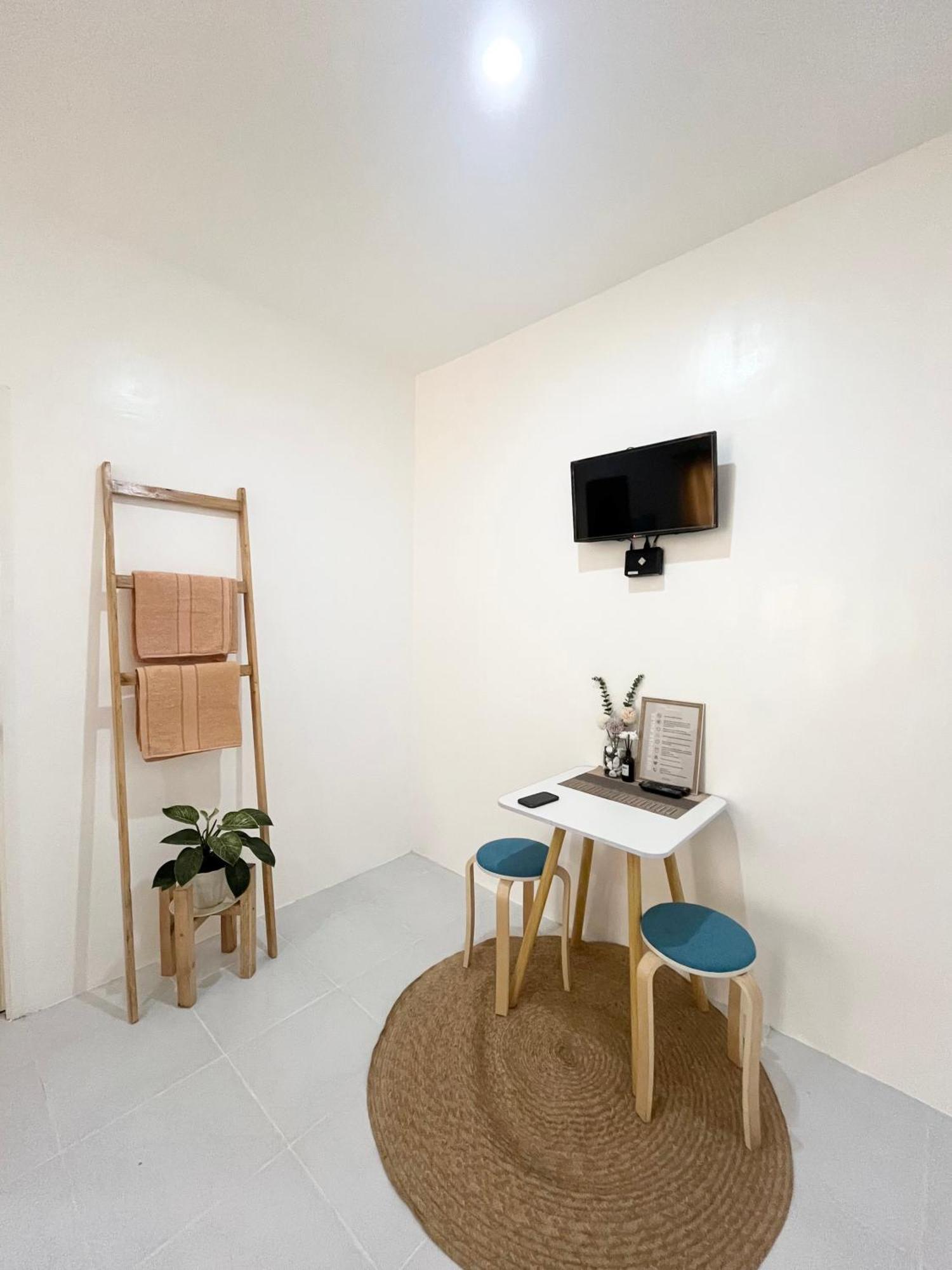 Sunnydale Apartelle -Room Accommodation Near Calatagan Beach Resorts باتانجاس المظهر الخارجي الصورة